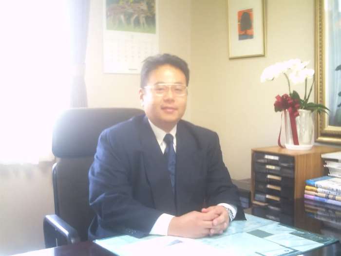 4トン平ボティ利用 千葉県浦安市の山下様(株式会社キヨシゲ)※お写真は代表取締役社長の小林様