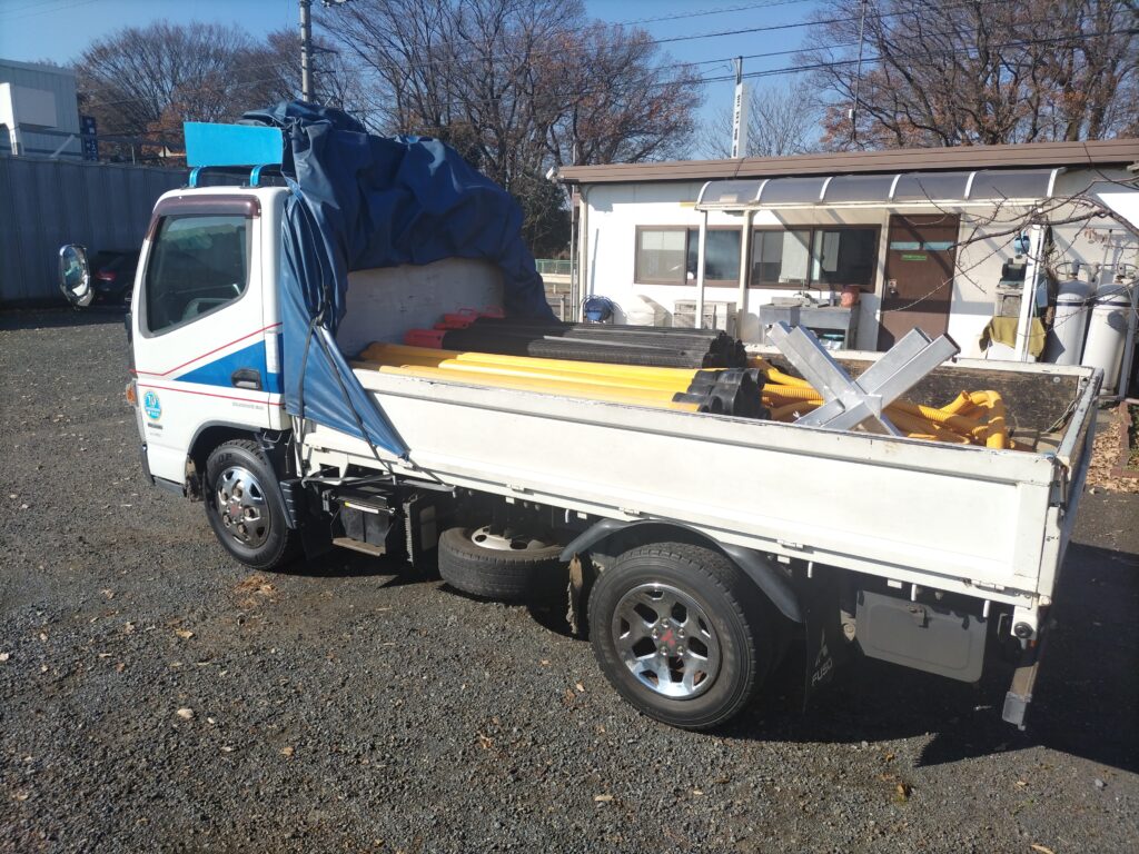 3t平ボディの積荷写真