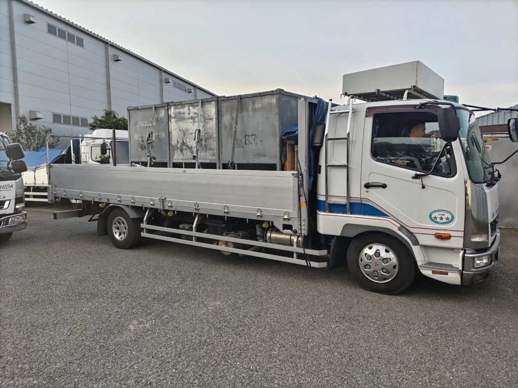 4t平ボディの積荷写真