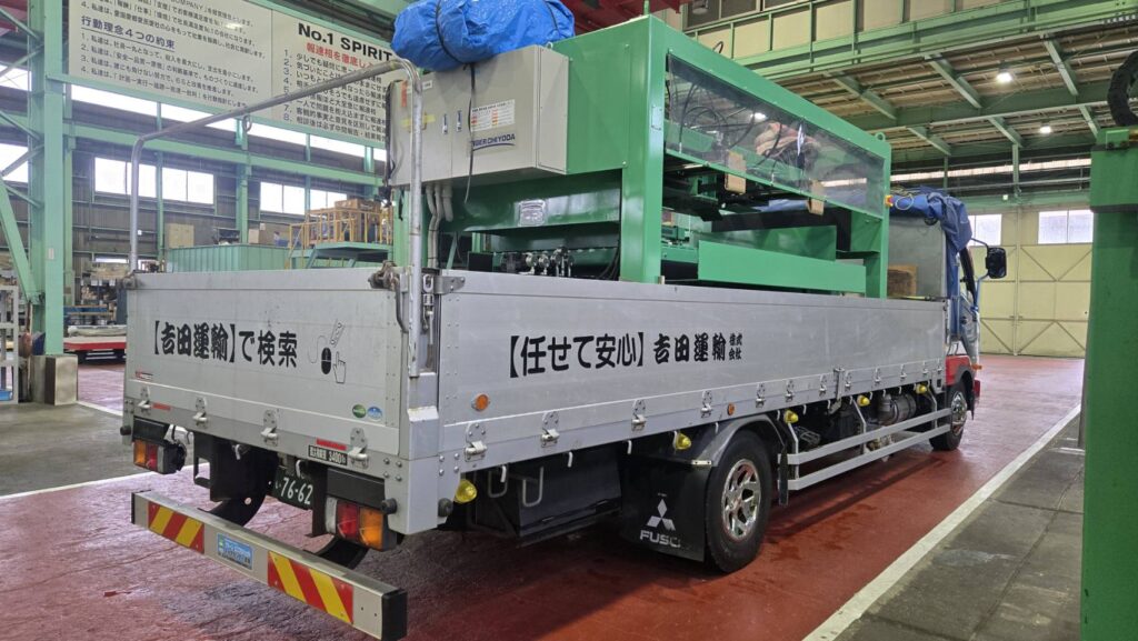 4t平ボディトラックの積荷写真